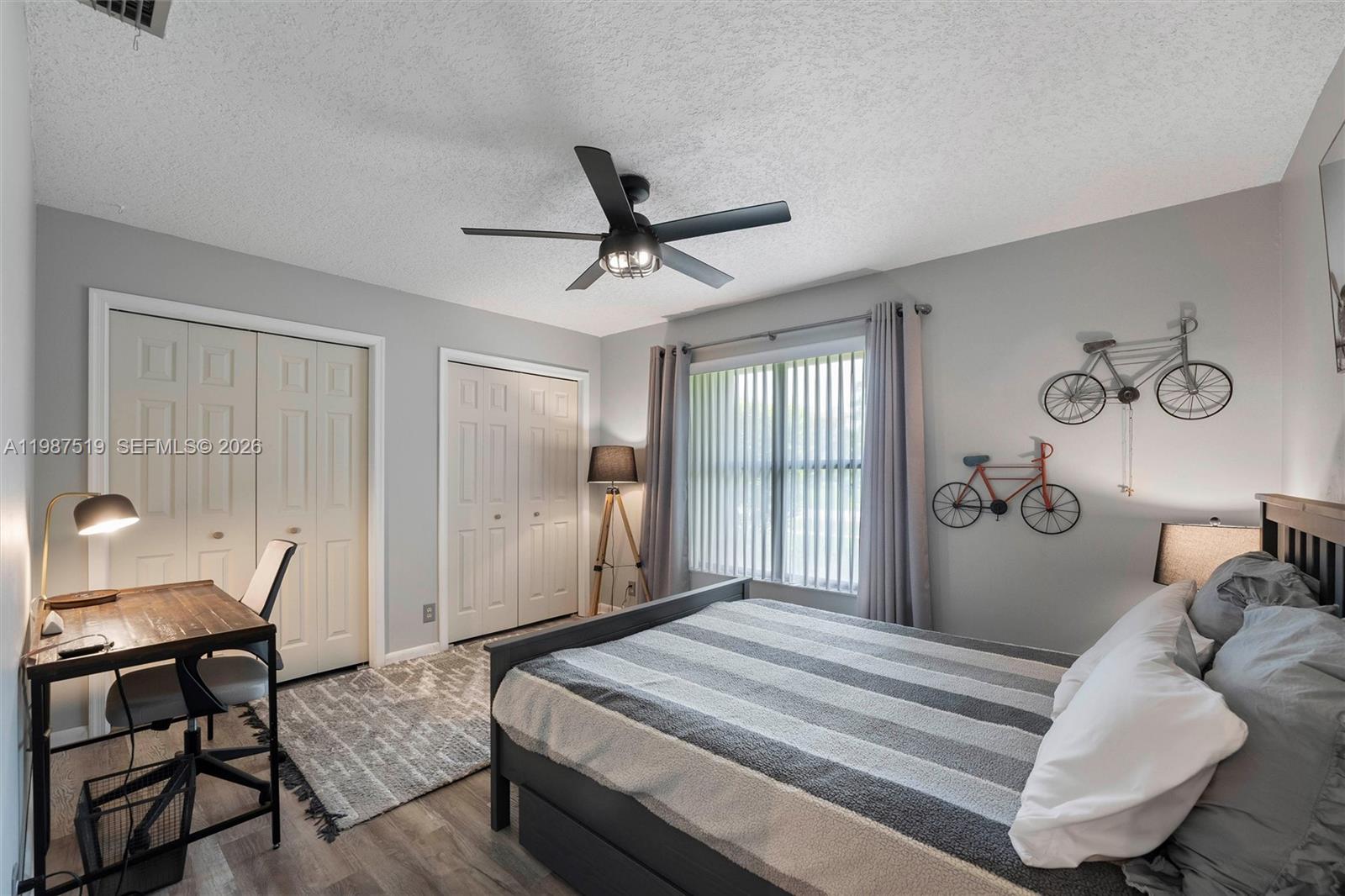 PINEWOOD GROVE OF WELLING - Residential