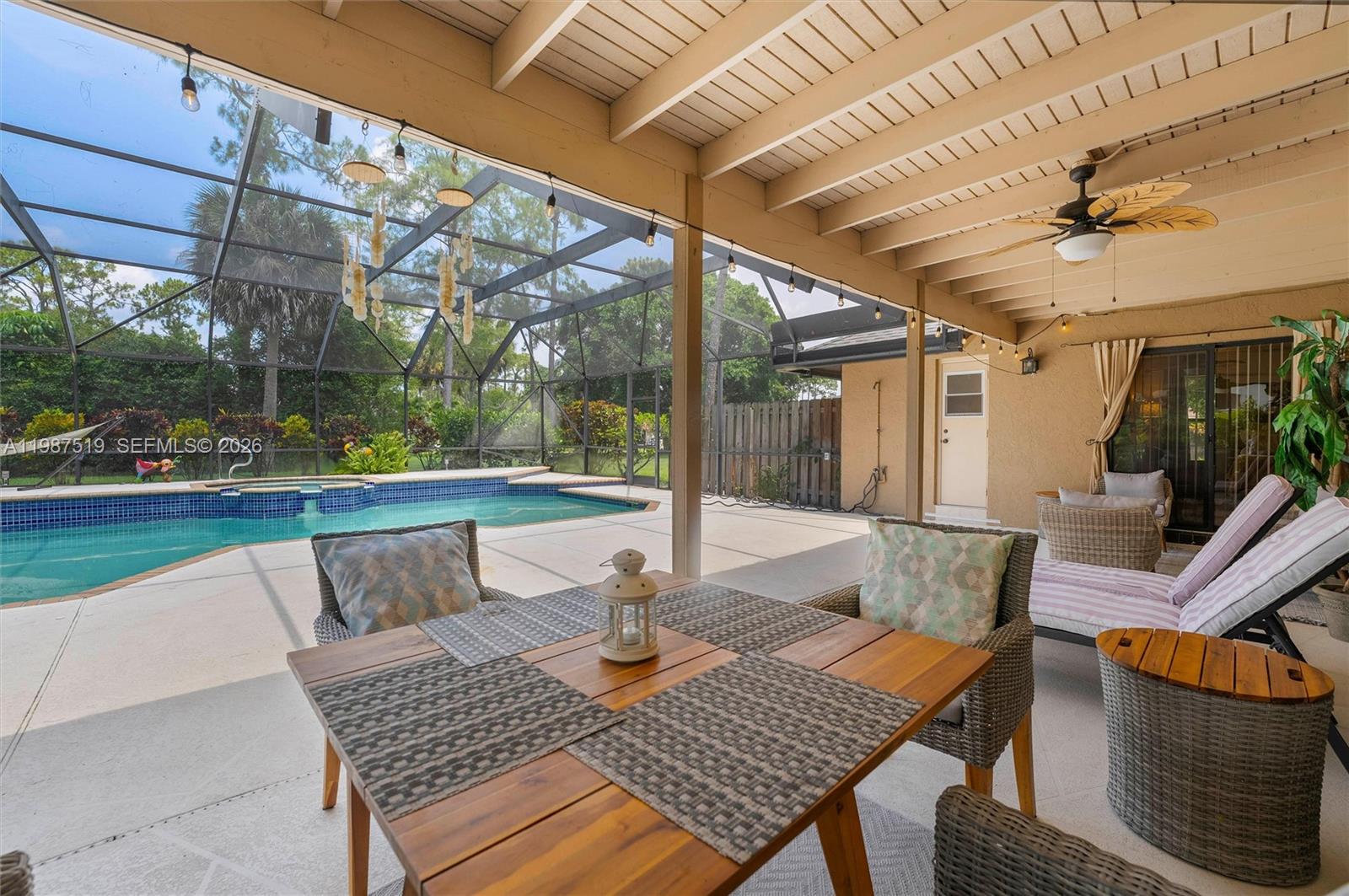 PINEWOOD GROVE OF WELLING - Residential