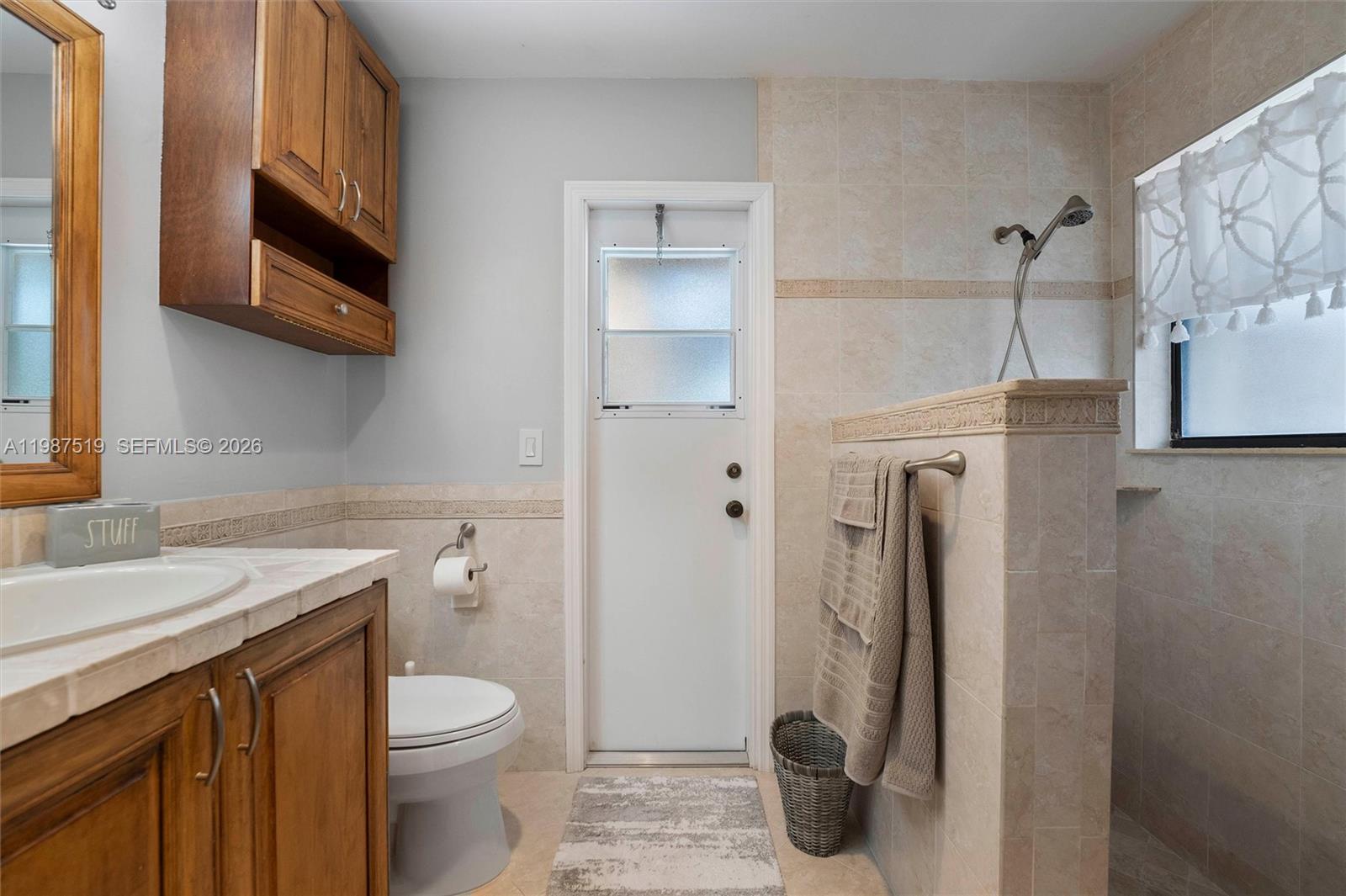 PINEWOOD GROVE OF WELLING - Residential