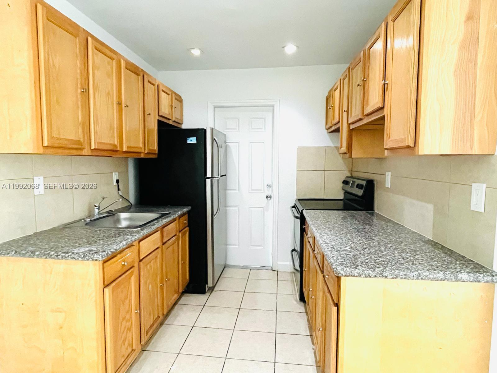 RIVERSIDE NO 2 - Residential Lease