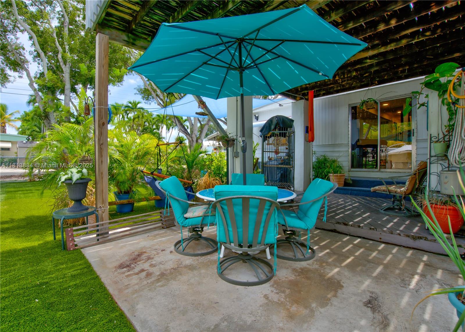 KEY LARGO TRAILER VILLAGE - Residential Lease
