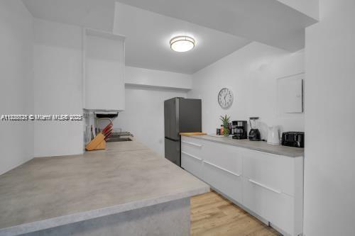 HEMISPHERES CONDO - Residential Lease