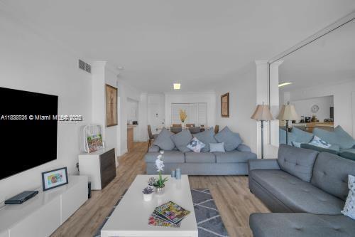 HEMISPHERES CONDO - Residential Lease