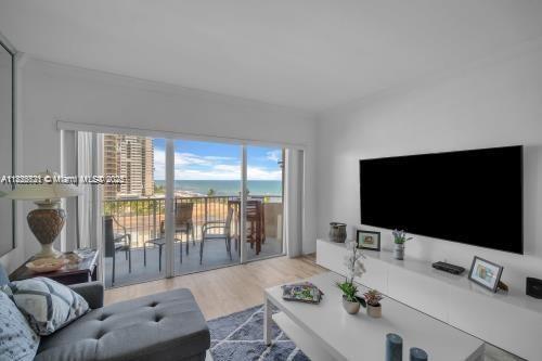 HEMISPHERES CONDO - Residential Lease