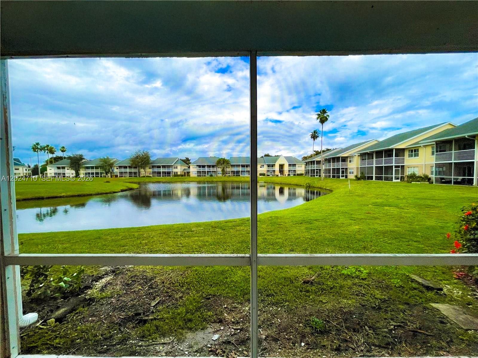 BREEZES AT PALM AIRE COND - Residential Lease