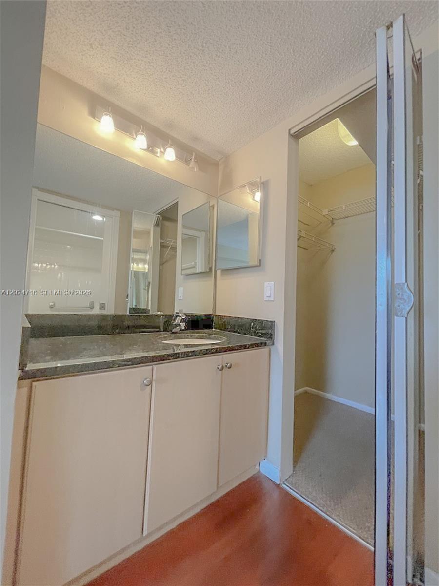 BREEZES AT PALM AIRE COND - Residential Lease