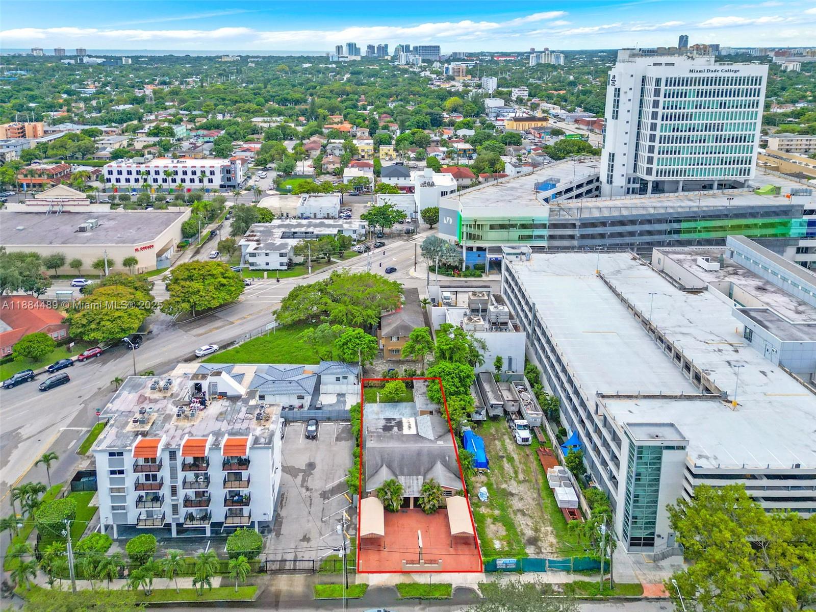 BEACON MANOR - Residential