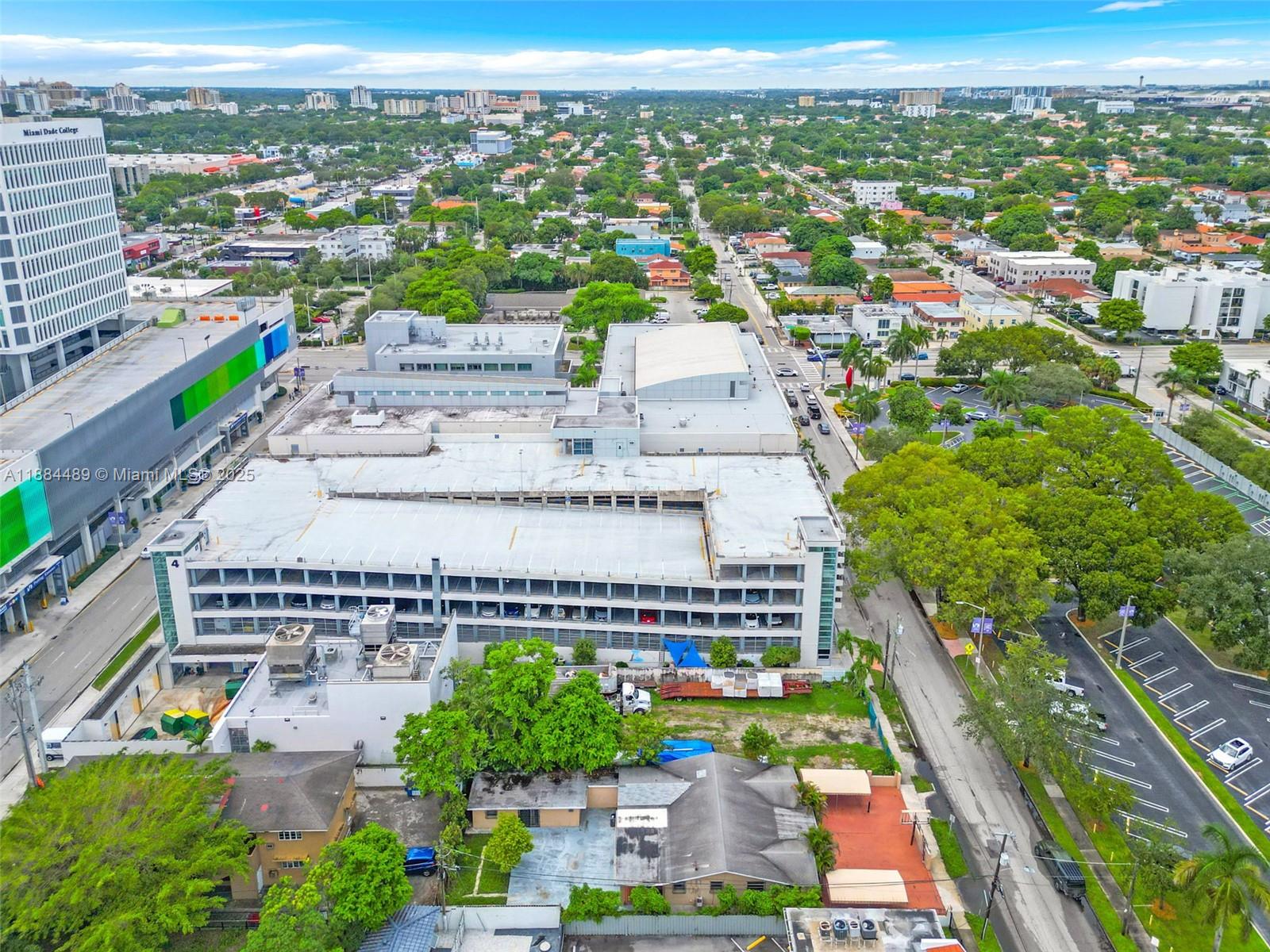 BEACON MANOR - Residential