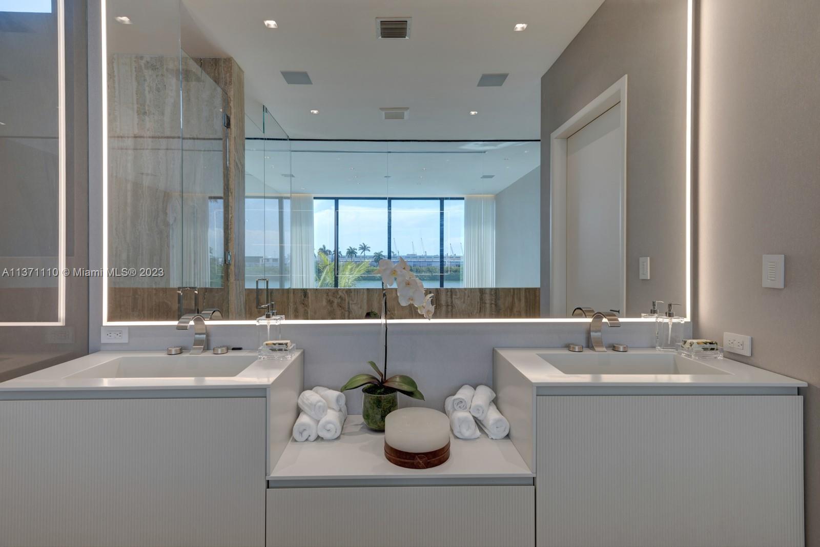 PALM ISLAND - Residential