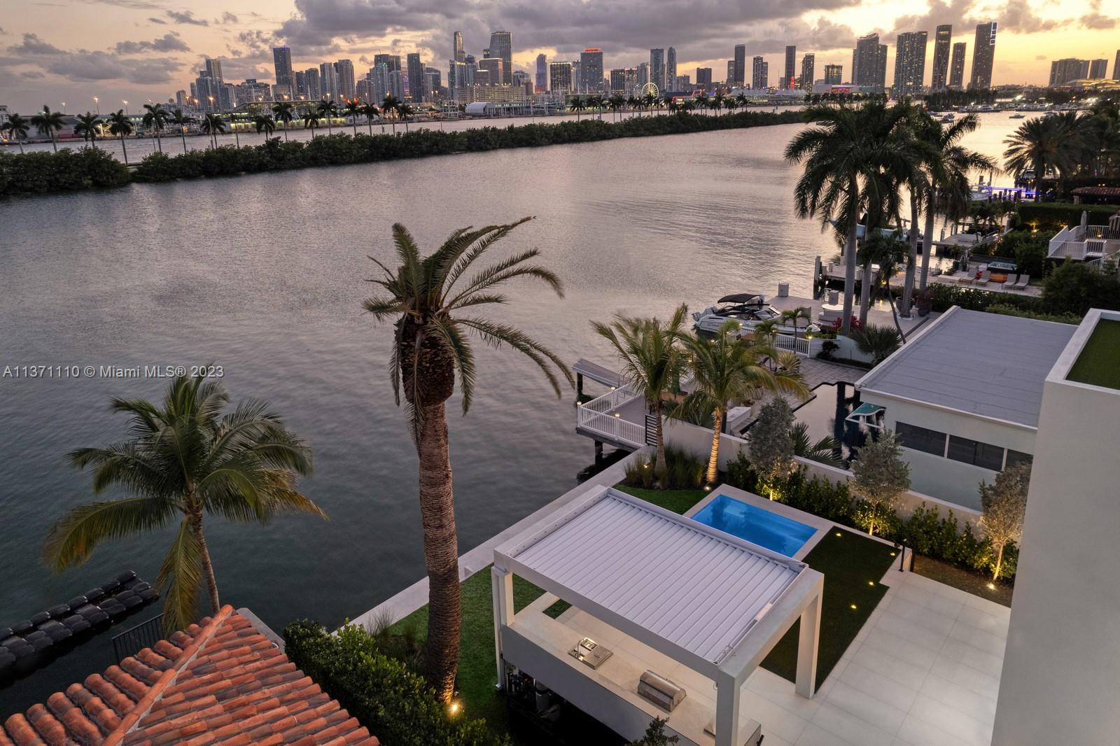 PALM ISLAND - Residential