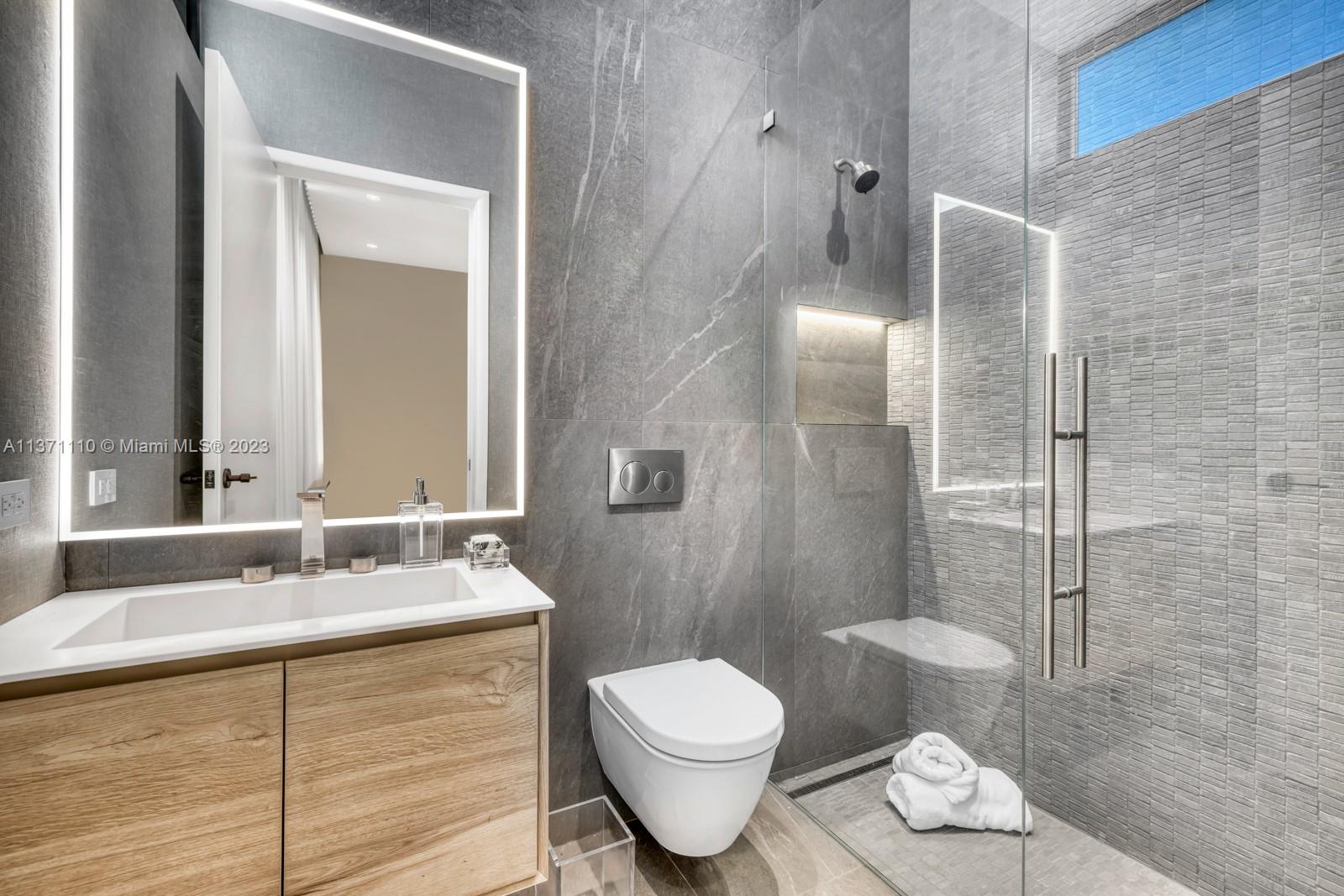 PALM ISLAND - Residential