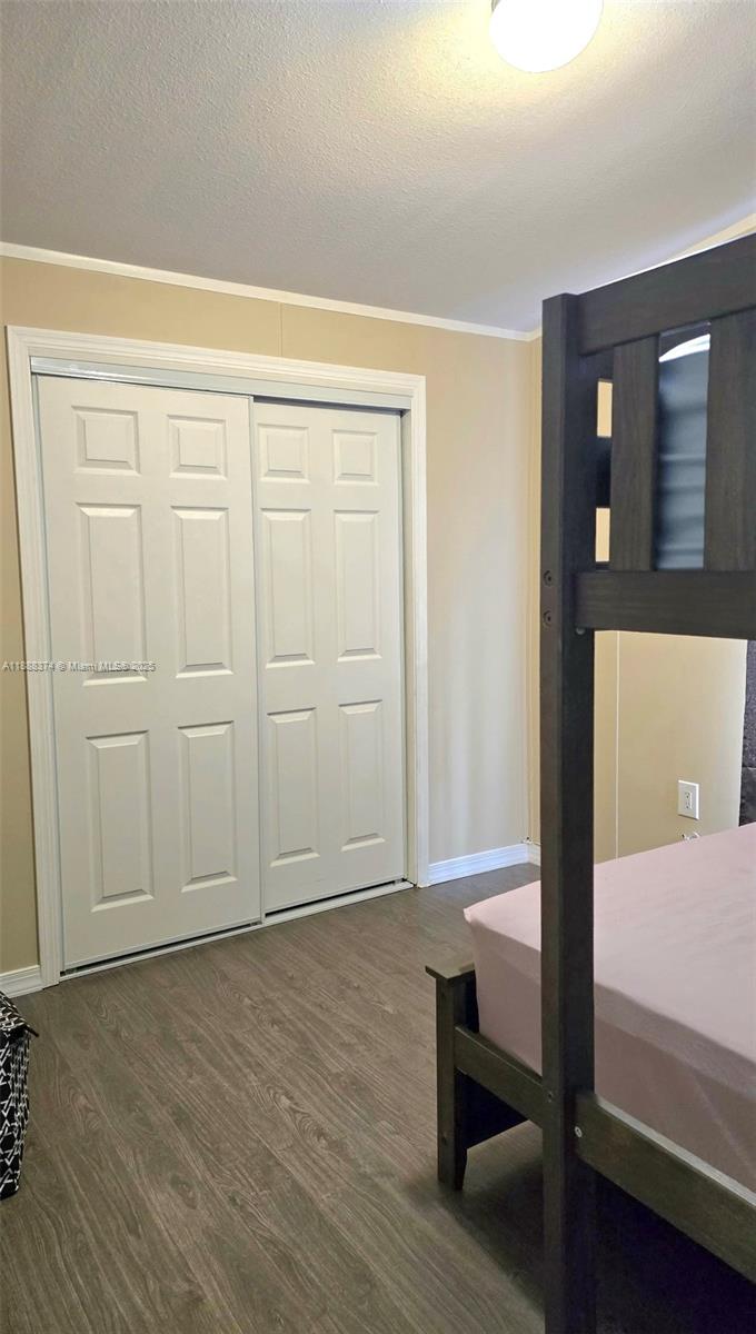 PARADISE VILLAGE - Residential