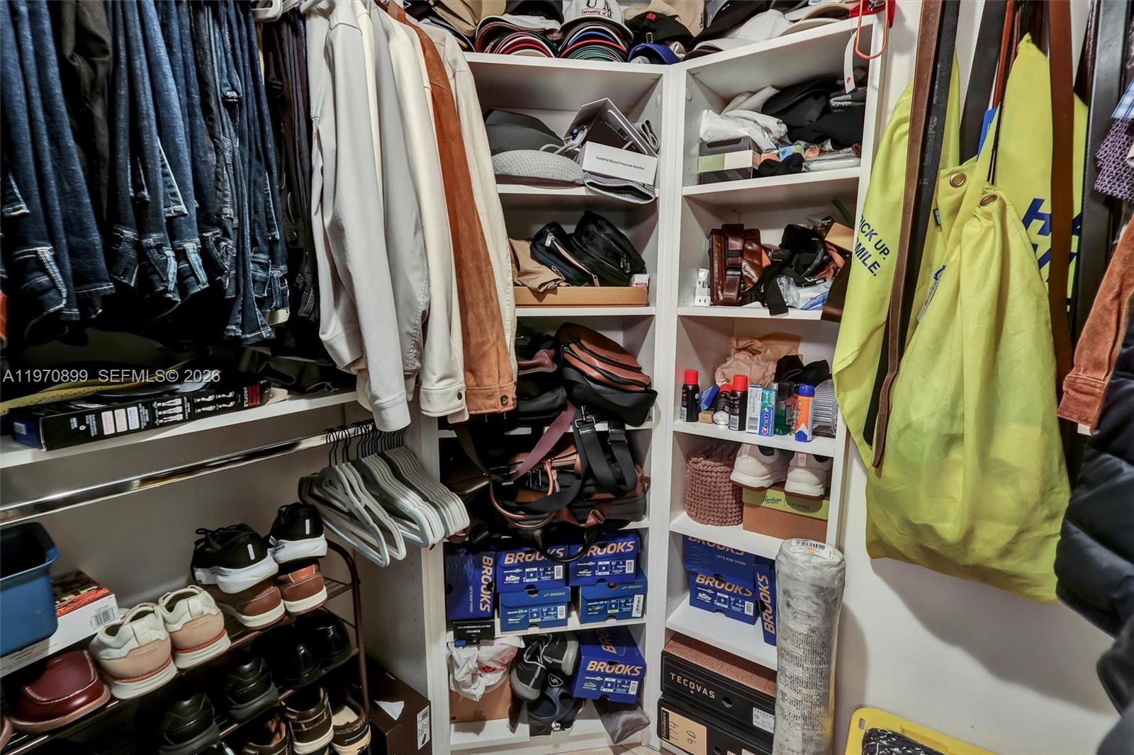 MYSTIC POINTE TOWER 400 C - Residential