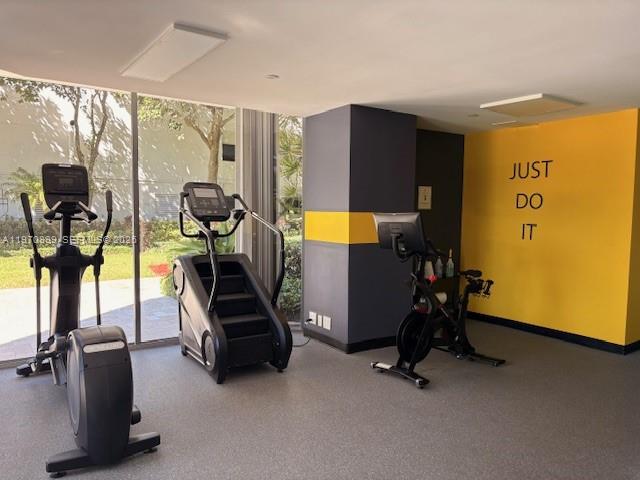 MYSTIC POINTE TOWER 400 C - Residential