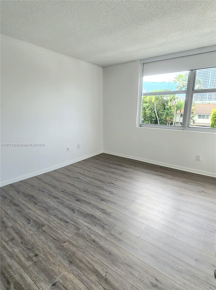 REEF WEST CONDO - Residential Lease