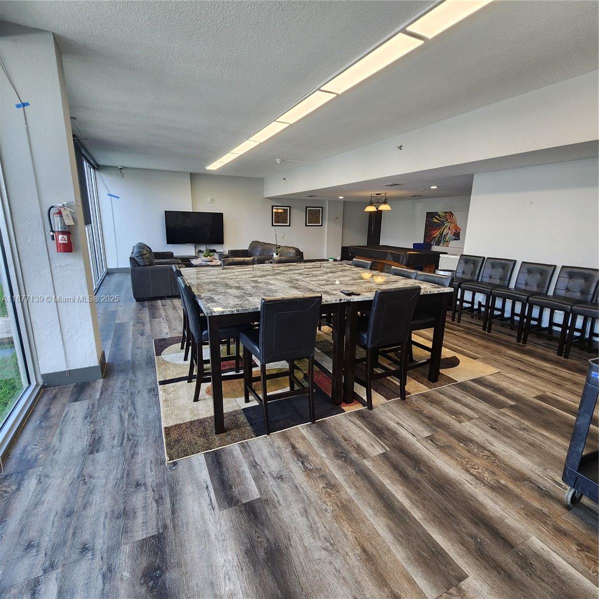 REEF WEST CONDO - Residential Lease