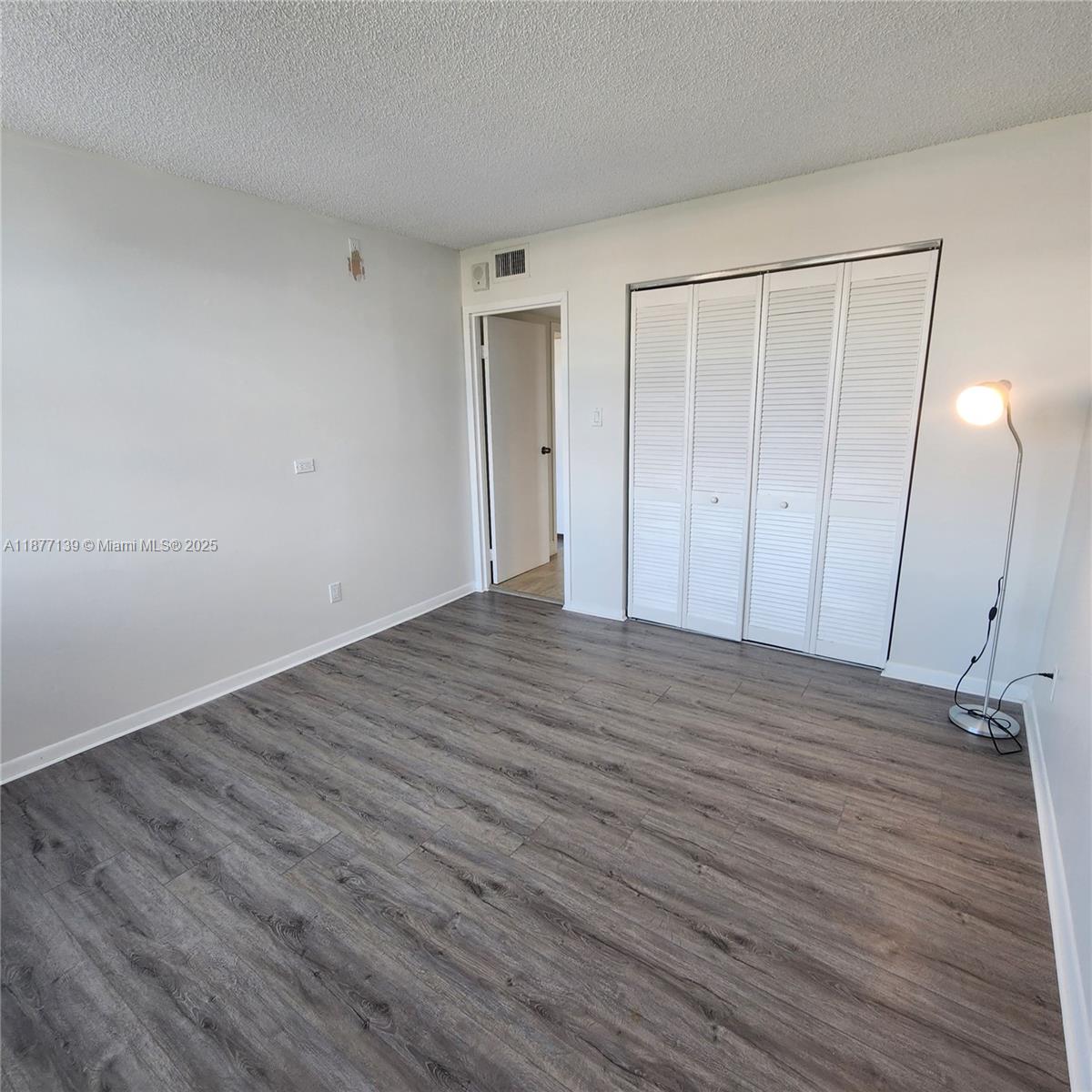 REEF WEST CONDO - Residential Lease