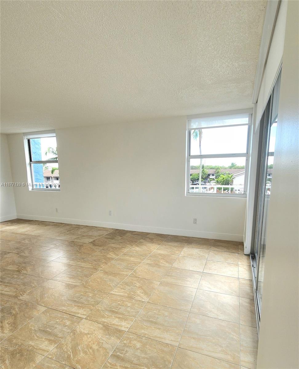 REEF WEST CONDO - Residential Lease