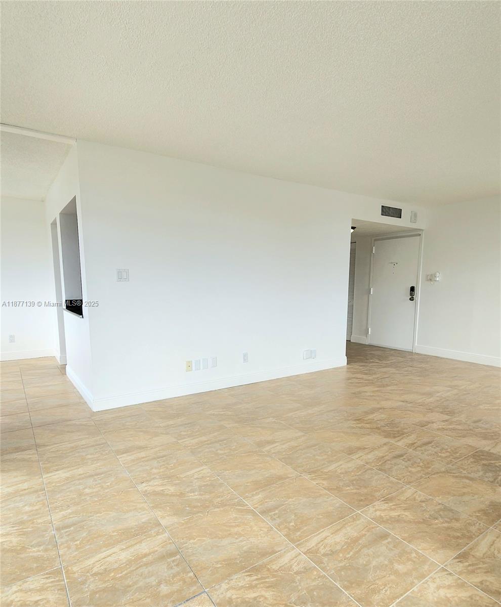 REEF WEST CONDO - Residential Lease