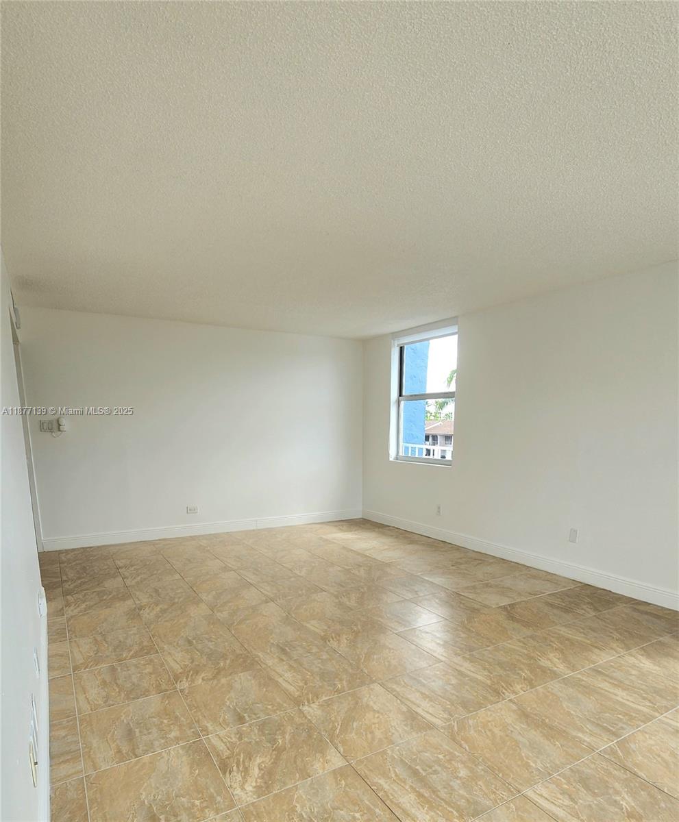 REEF WEST CONDO - Residential Lease