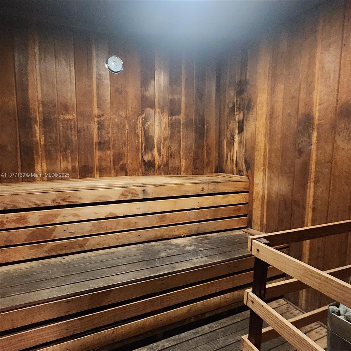 REEF WEST CONDO - Residential Lease