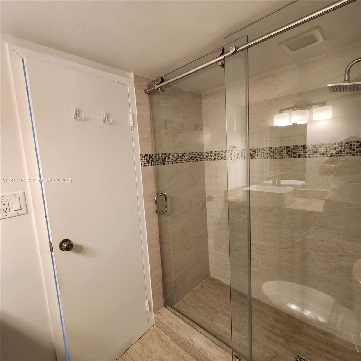 REEF WEST CONDO - Residential Lease