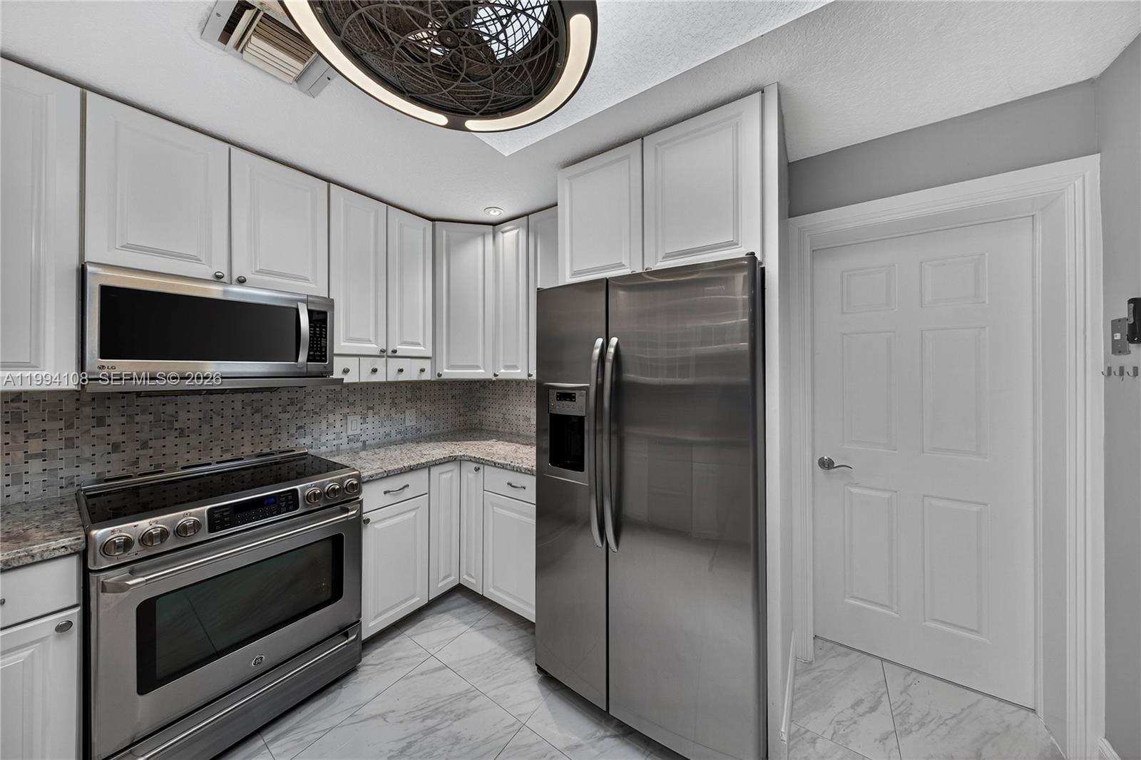 CORAL SHORES AMEND PLAT - Residential