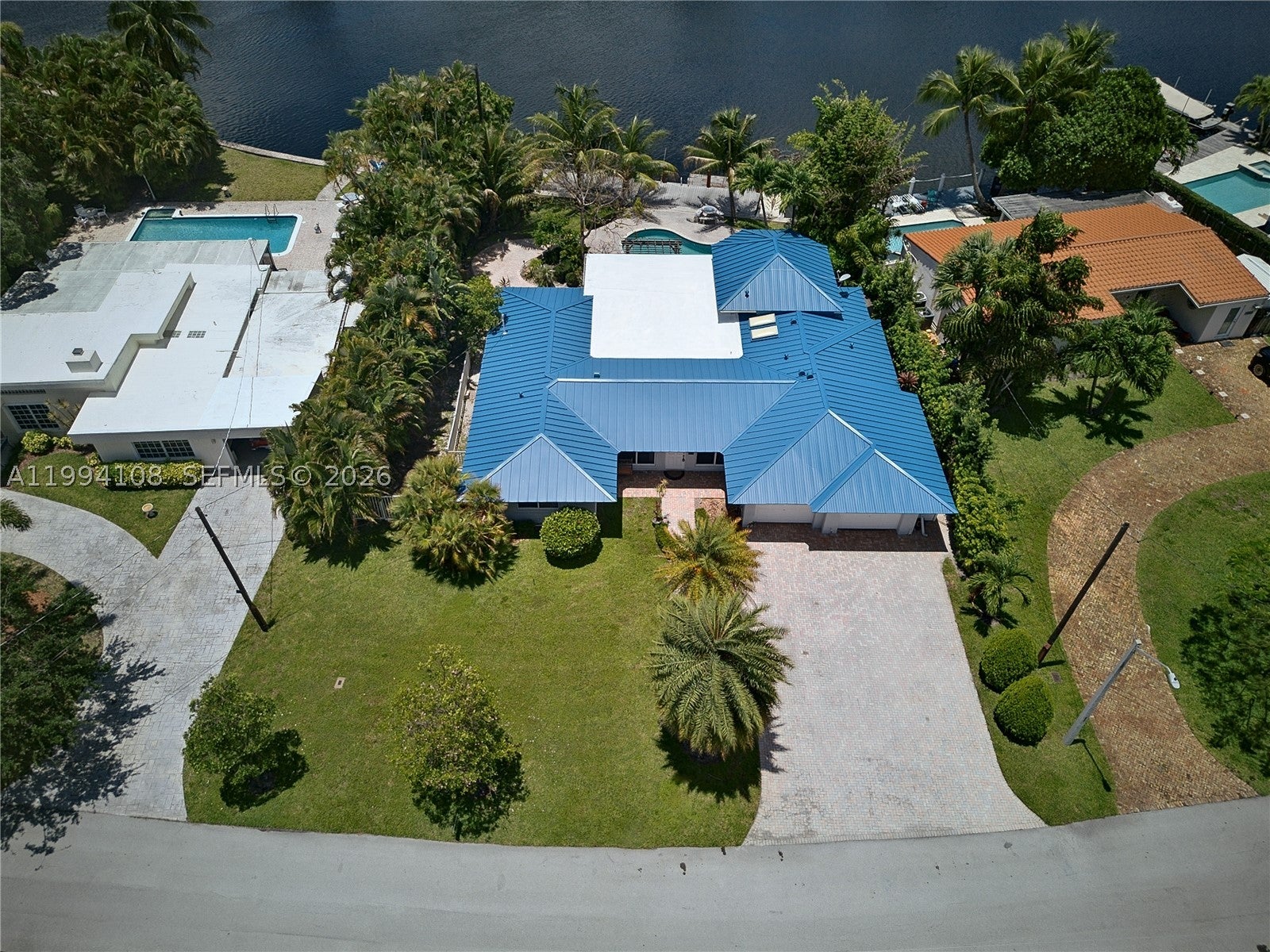 2801 Coral Shores Dr