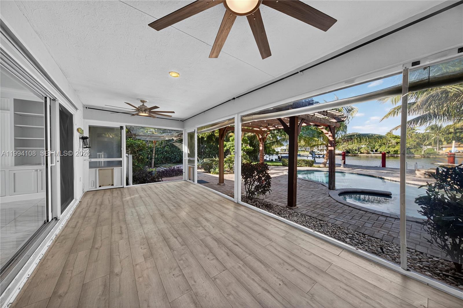 CORAL SHORES AMEND PLAT - Residential