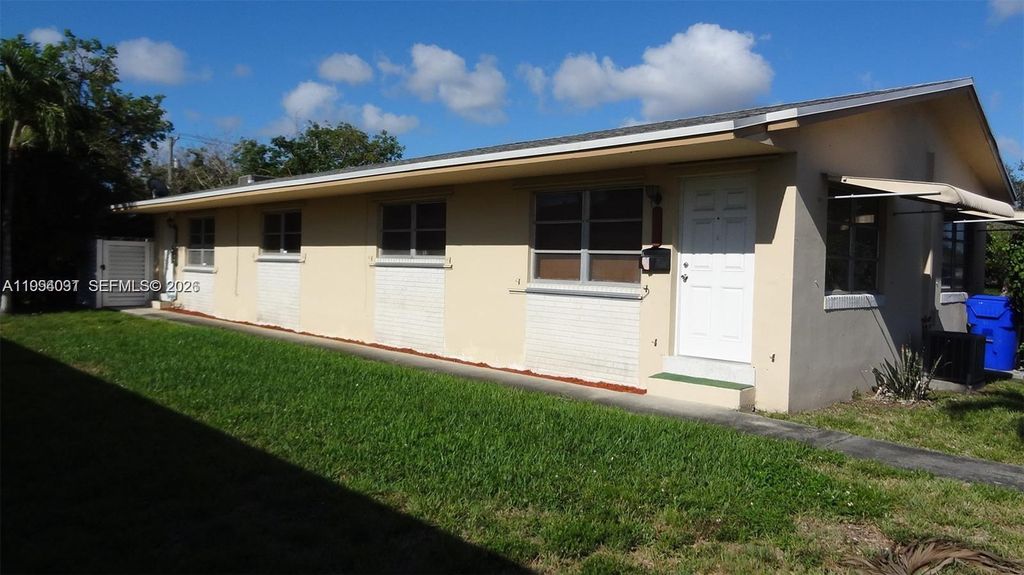 Photo of 2212 Johnson St #2212, Hollywood, FL 33020 (MLS # A11994031)