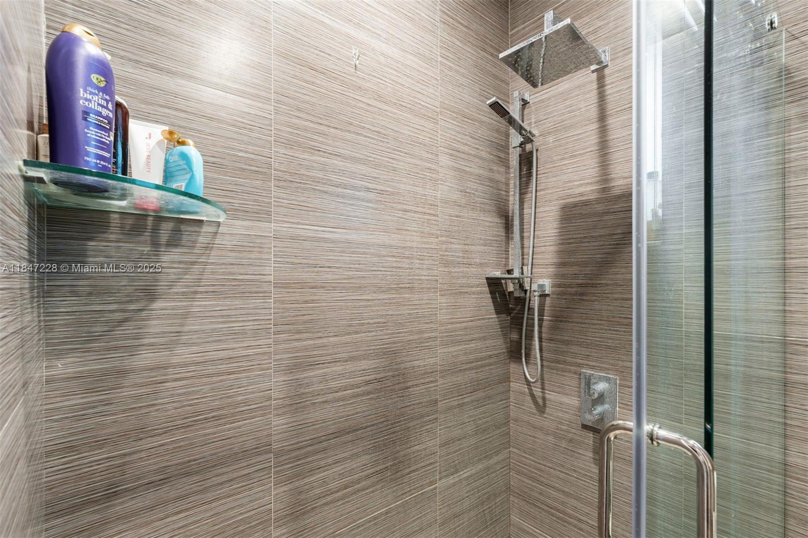 HOLLYWOOD HILLS NORTH SEC - Residential