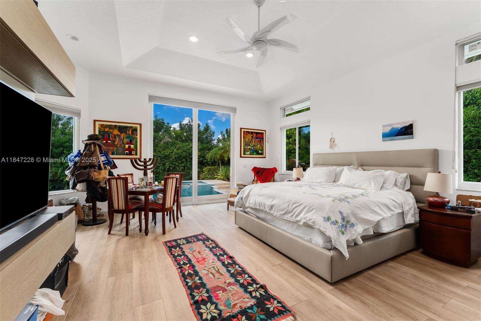 HOLLYWOOD HILLS NORTH SEC - Residential