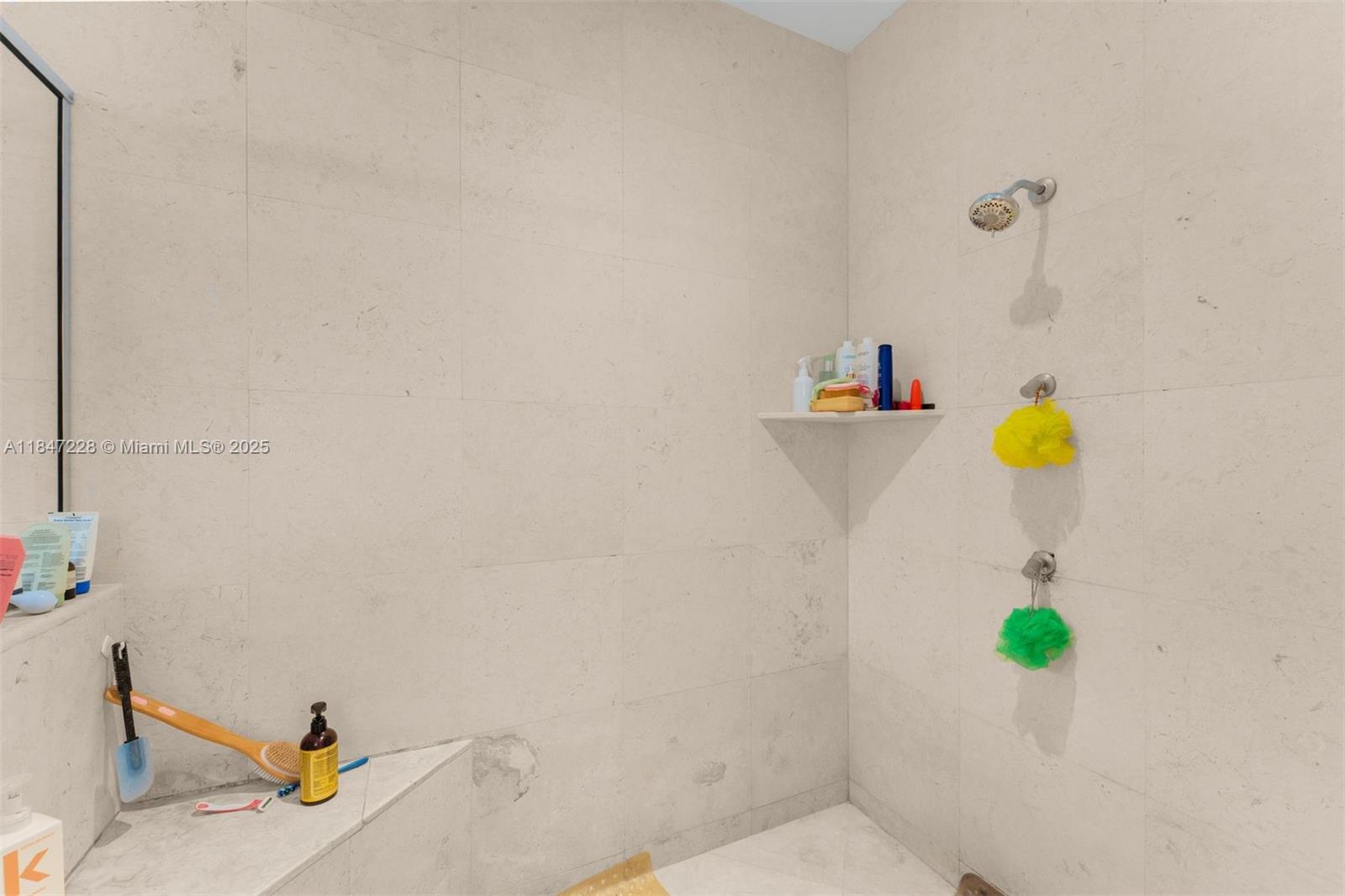 HOLLYWOOD HILLS NORTH SEC - Residential