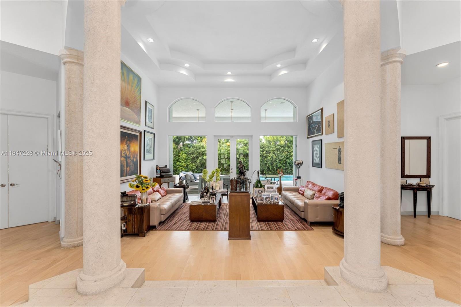 HOLLYWOOD HILLS NORTH SEC - Residential