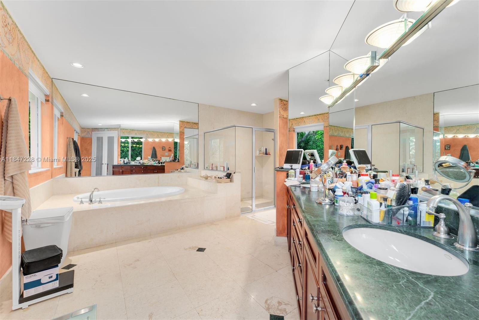 HOLLYWOOD HILLS NORTH SEC - Residential