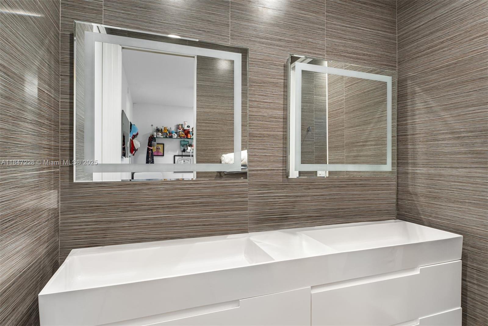 HOLLYWOOD HILLS NORTH SEC - Residential