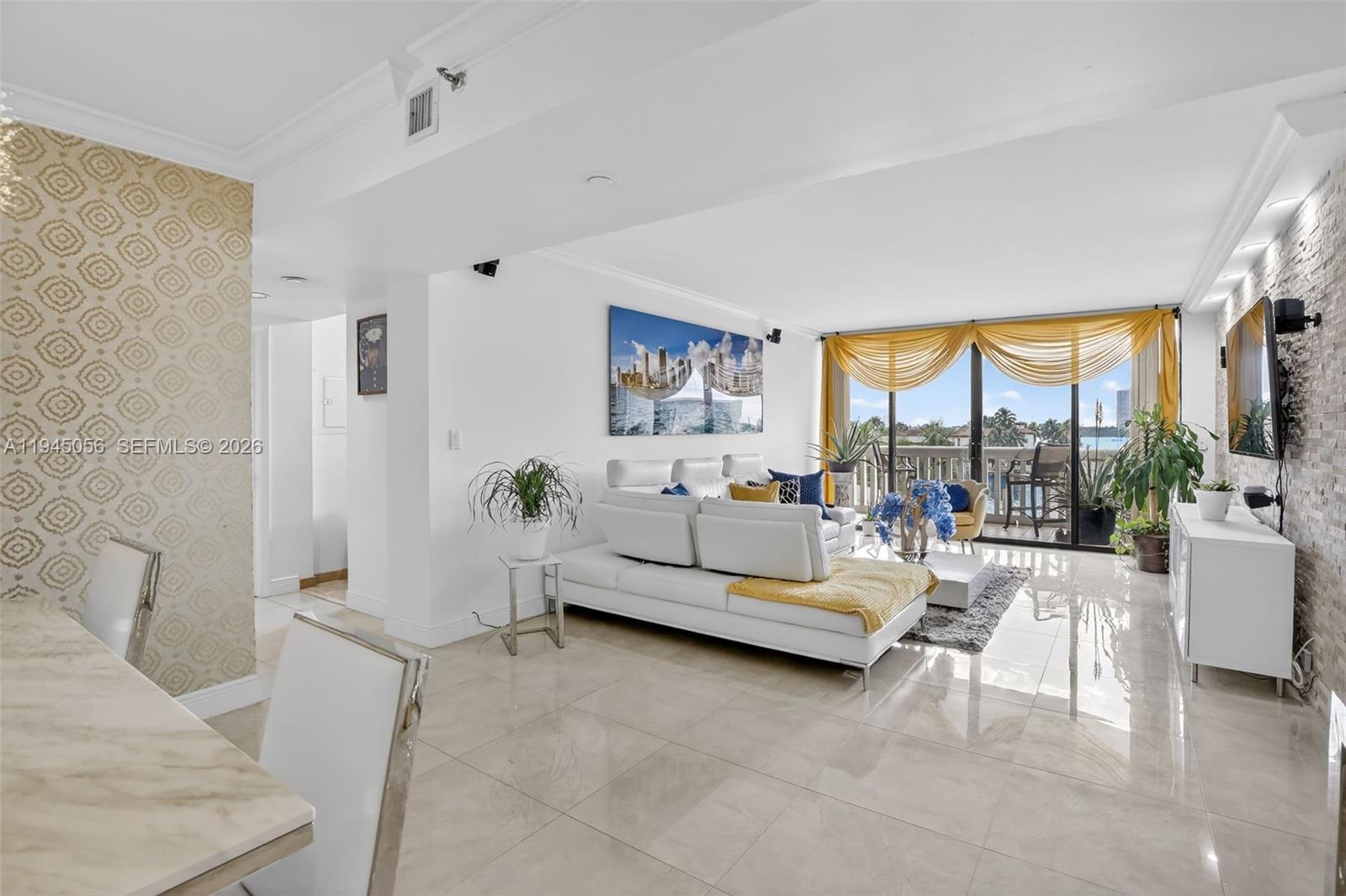 1000 ISL BLVD WILLIAMS IS - Residential