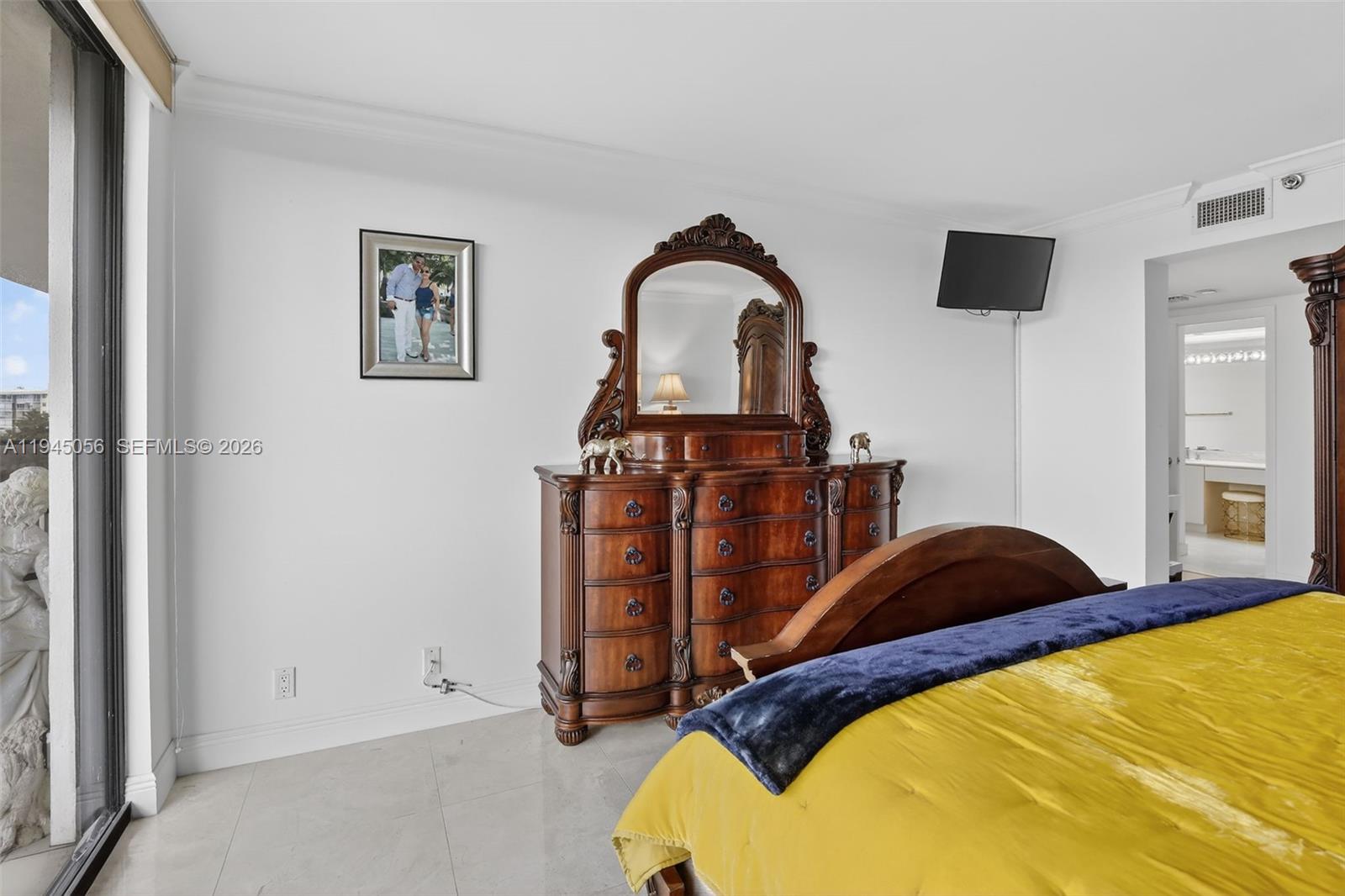 1000 ISL BLVD WILLIAMS IS - Residential