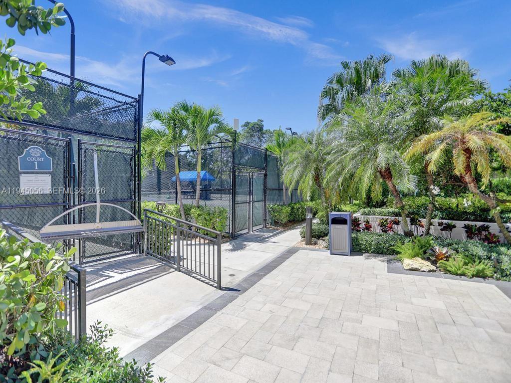 1000 ISL BLVD WILLIAMS IS - Residential