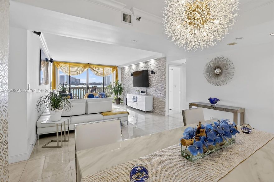 WOW! ENTER THIS SPECTACULAR SPACIOUS RESIDENCE & SEE BEAUTIFUL WATER VIEWS. THIS 2 BEDROOM 2 BATH FEATURES A SPLIT FLOOR PLAN, PORCELAIN FLOORS, BRAND NEW AC UNIT, GOURMET KITCHEN WITH NEW REFRIGERATOR, BRAND NEW WASHER/DRYER, LARGE TERRACE & MORE.
THIS 84 ACRE ISLAND PARADISE OFFERS COUNTRY CLUB AMENITIES FEATURING A 27,000SF W/CLASSES, INDOOR SWIMMING POOL, 15 TENNIS COURTS & PICKLE BALL,3 RESTAURANTS, DELI, CHILDREN'S PLAYGROUND, ONSITE MARINA & MORE