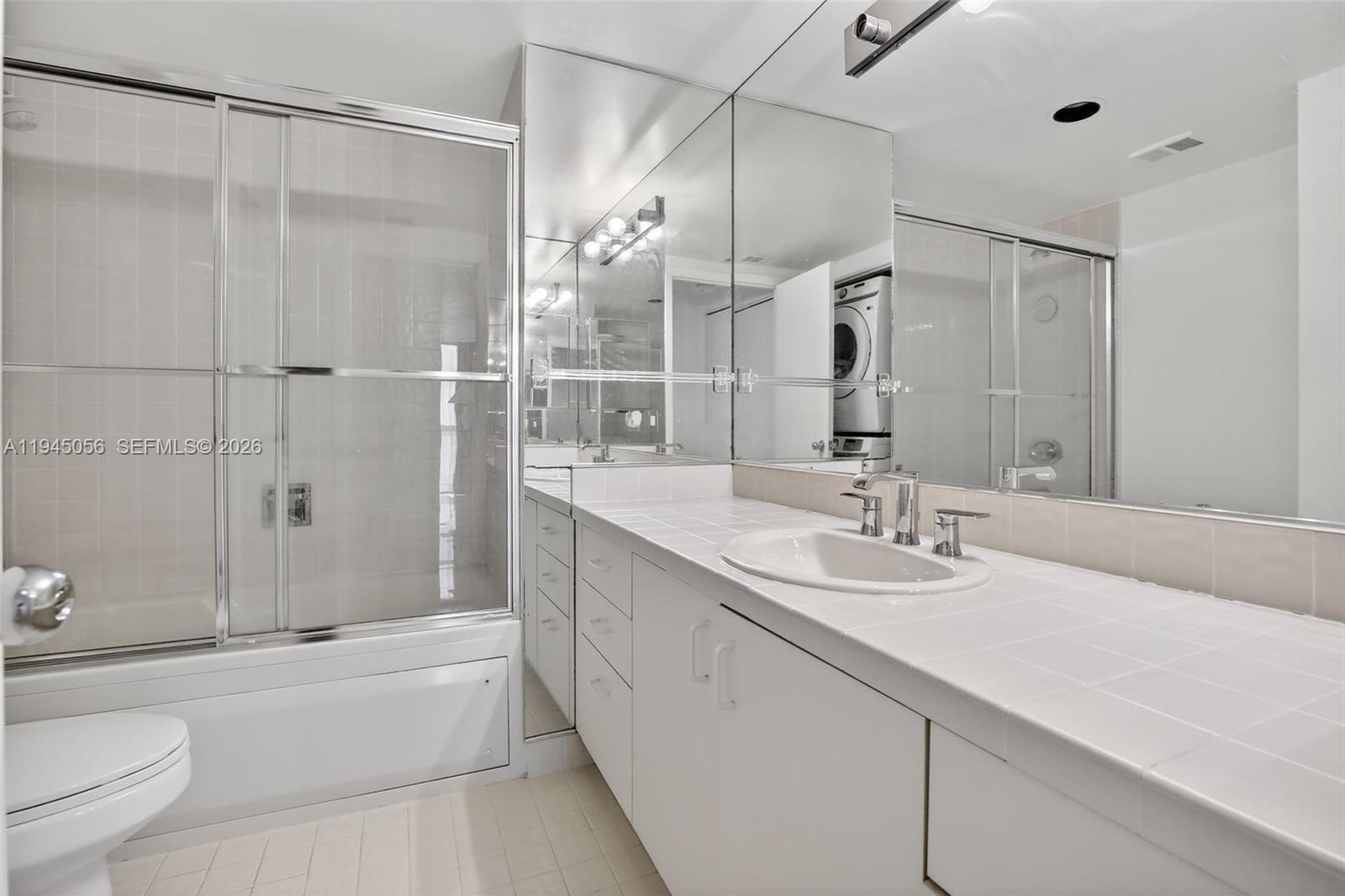 1000 ISL BLVD WILLIAMS IS - Residential