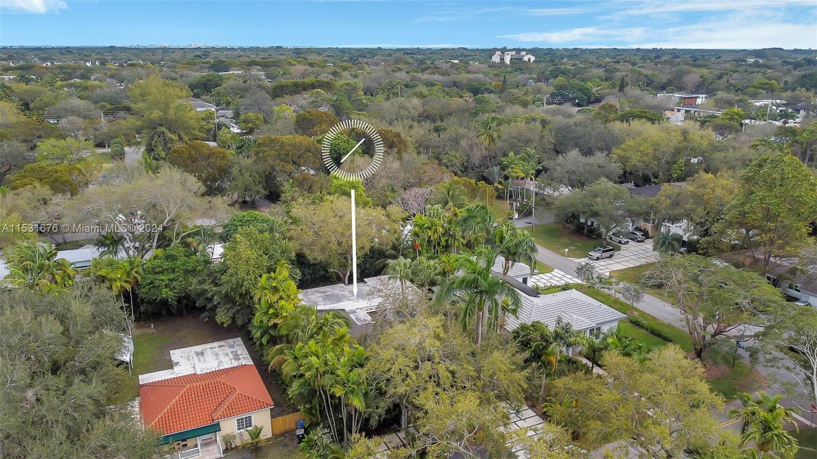 PINECREST VILLAS - Residential