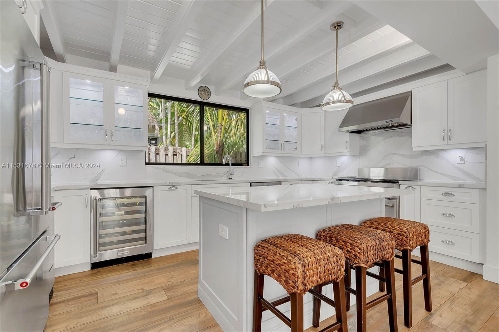 PINECREST VILLAS - Residential