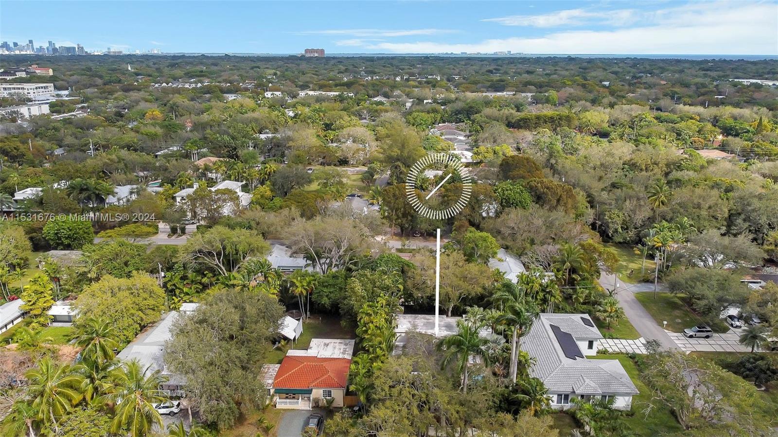 PINECREST VILLAS - Residential