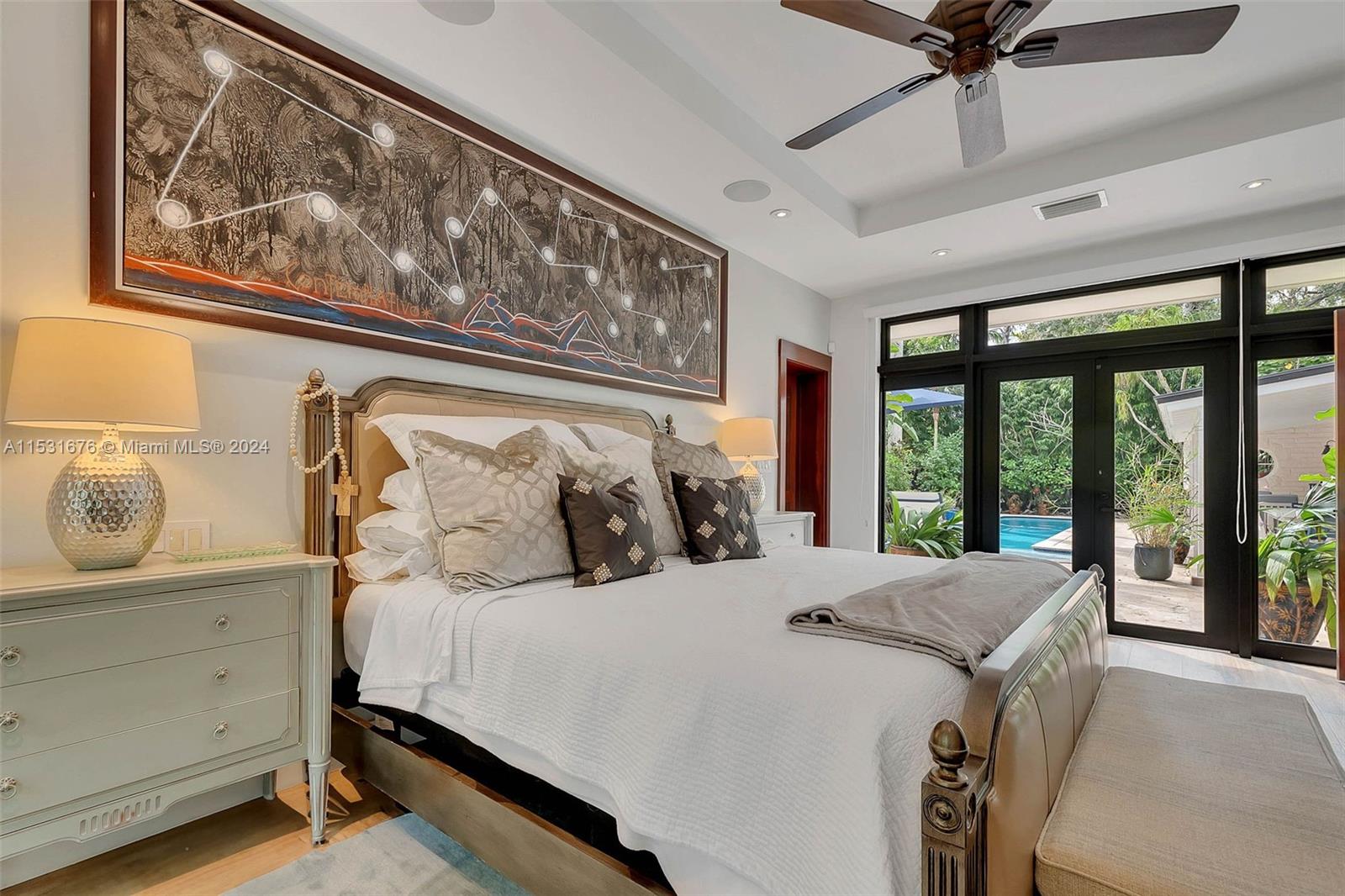 PINECREST VILLAS - Residential