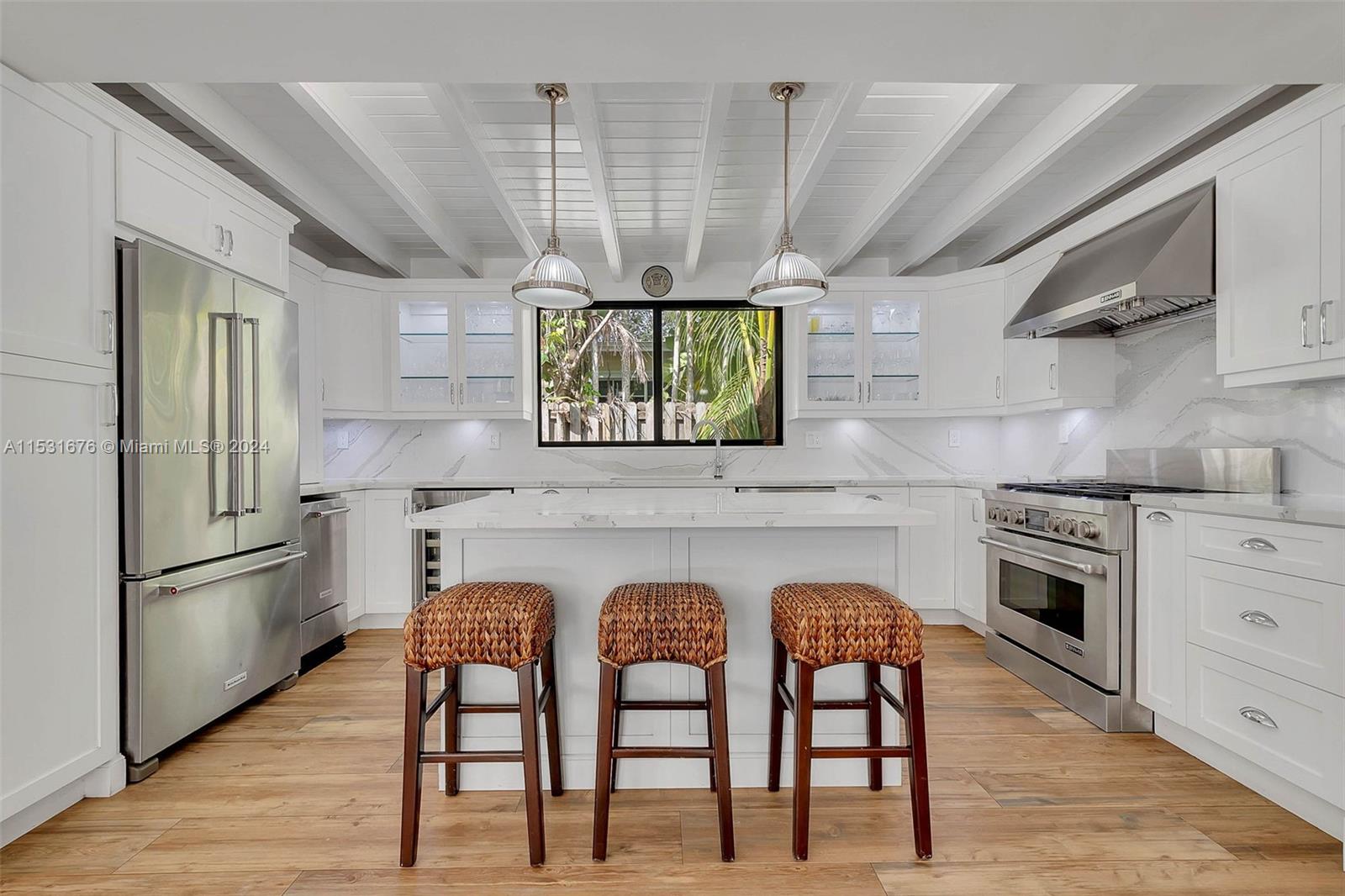 PINECREST VILLAS - Residential