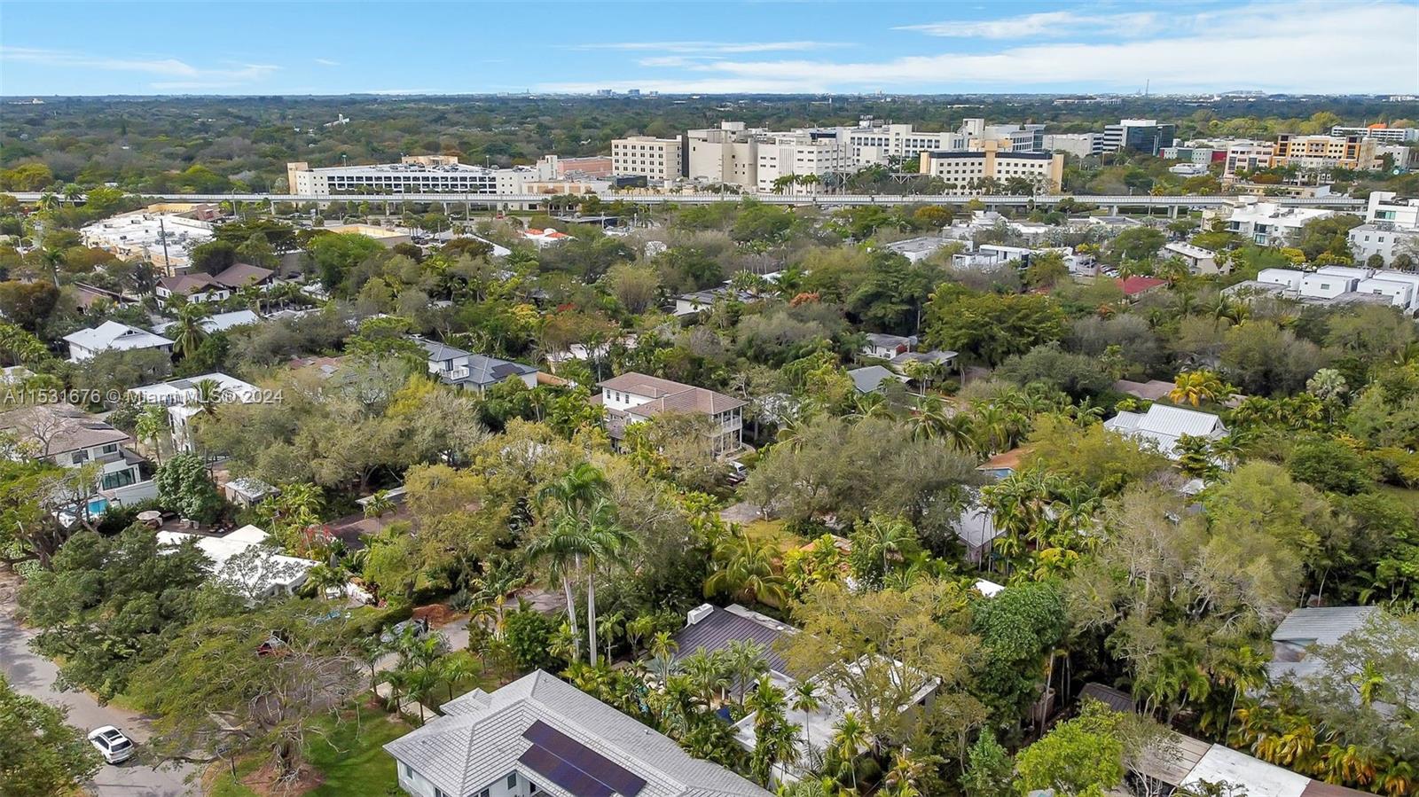 PINECREST VILLAS - Residential