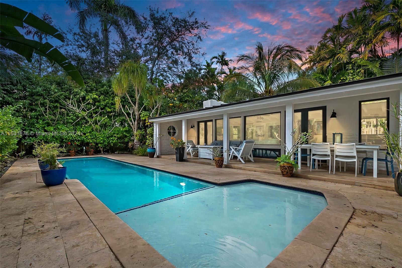 PINECREST VILLAS - Residential