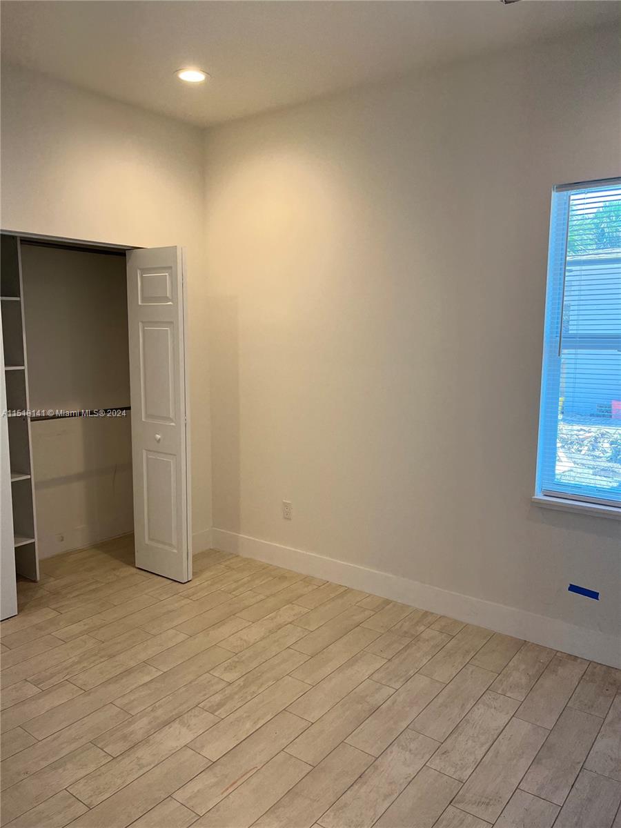 LAKE WORTH TOWN OF - Residential Lease