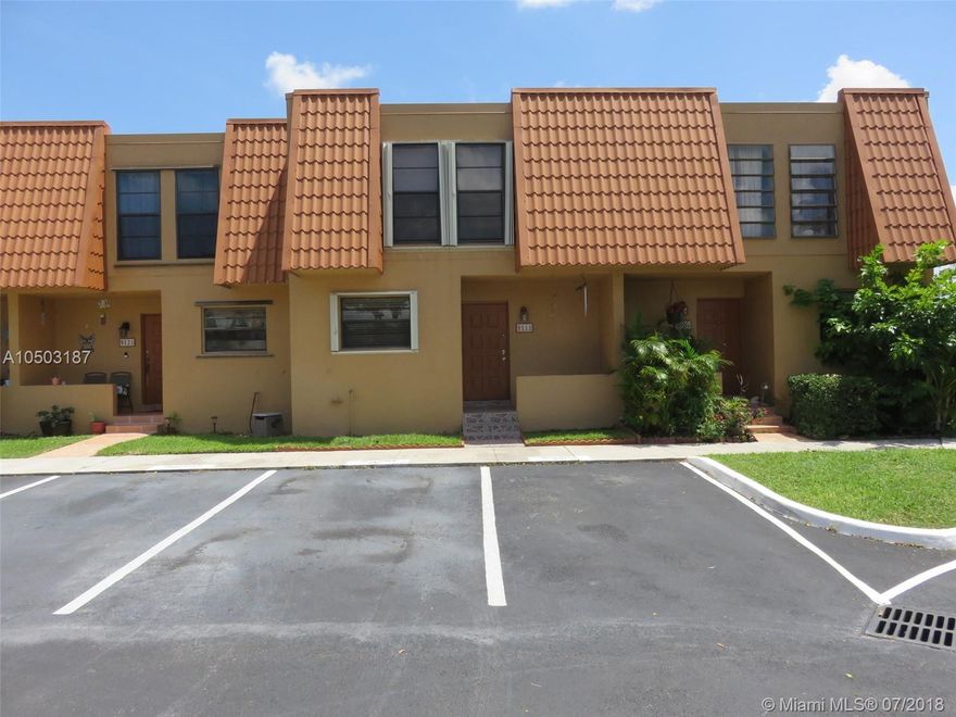 Spacious lakefront Westview 3/2.5 townhome*Remodeled kitchen*Interior recently painted*Ceramic tile on lower level and updated carpet upstairs*Updated interior doors*Separate inside laundry room*Accordion storm shutters*Covered screened patio*Located across from satellite pool and near clubhouse, tennis & main pool*Requires 1st, last & one month security*One pet 20 pounds or less allowed*Landlords are replacing the refrigerator and dishwasher with new white appliances